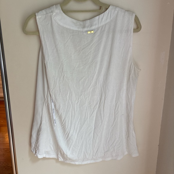 Calvin Klein White Sleeveless Blouse - Picture 2 of 2
